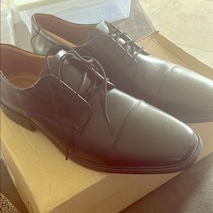 BRAND NEW Mens Clark shoes